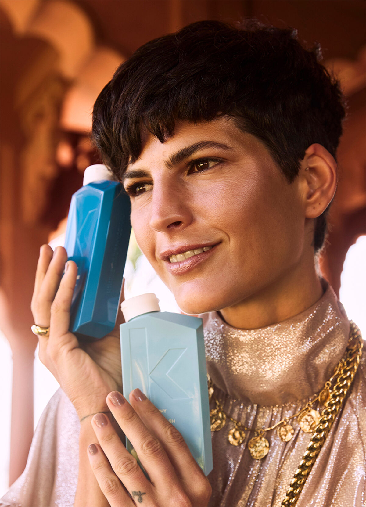 https://kevinmurphy.com.au/dw/image/v2/BFSC_PRD/on/demandware.static/-/Sites-Salesforce_Catalogue_Master/default/dw9c823627/images/gallery/REPAIR-ME.RINSE%20HOVER.jpg